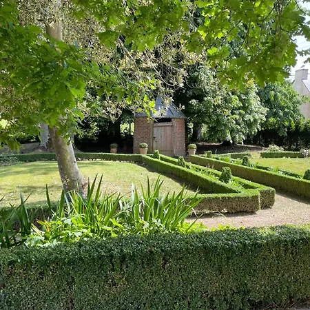 Le Manoir De La Bigotiere Bed and Breakfast *