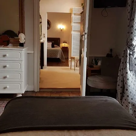 Le Manoir De La Bigotiere Bed and Breakfast *